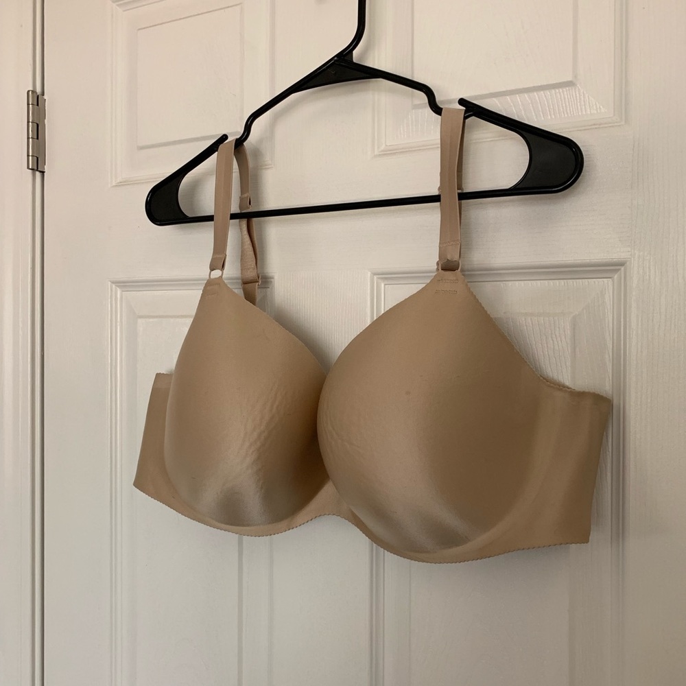 Nude beige tan Cacique bra like new 44D